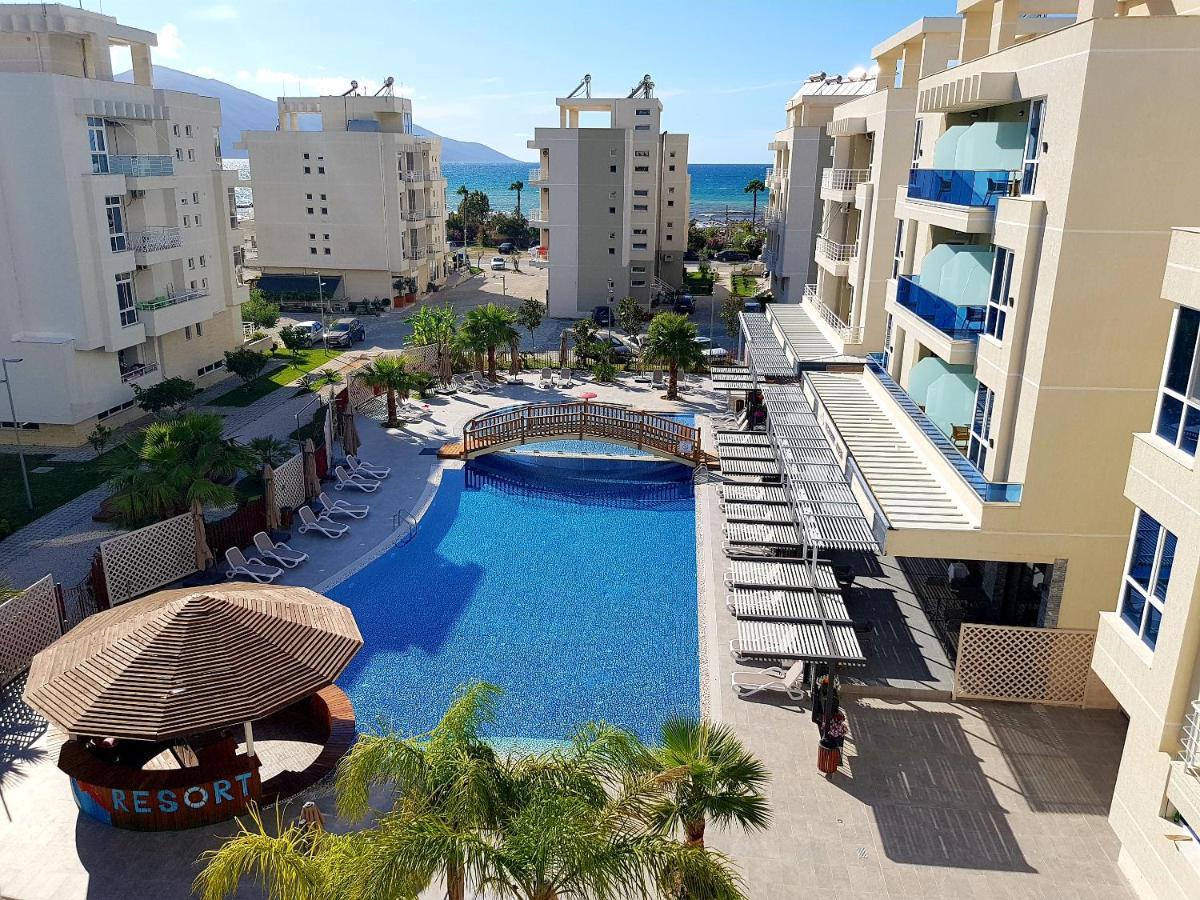 Flori Beach Apartment Radhimë מראה חיצוני תמונה