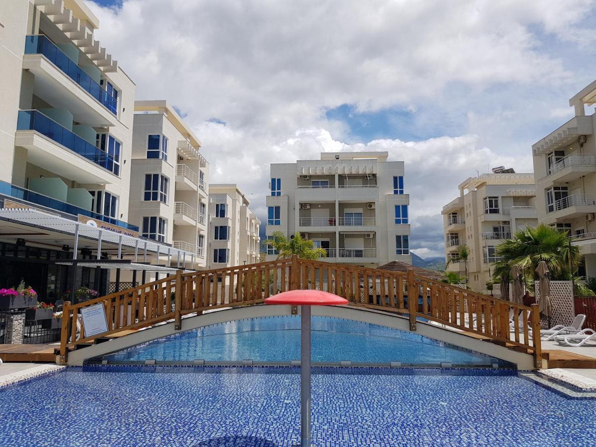 Flori Beach Apartment Radhimë מראה חיצוני תמונה