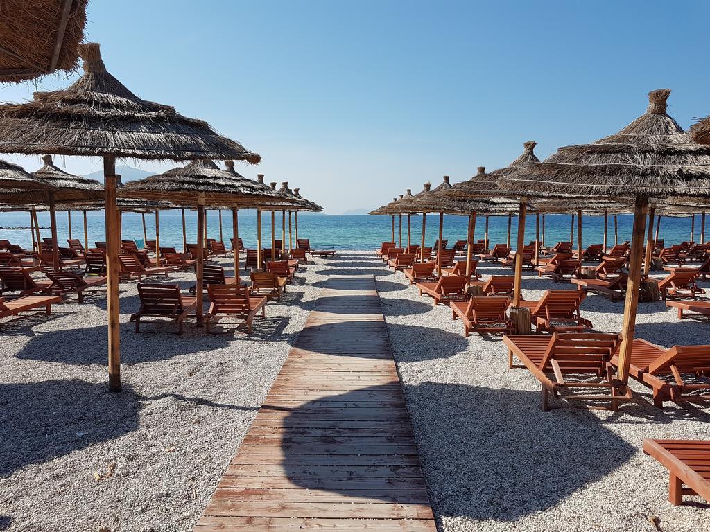 Flori Beach Apartment Radhimë מראה חיצוני תמונה